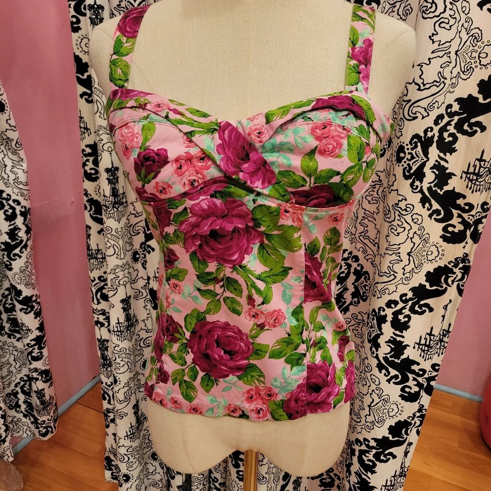 Deadly Dames floral vamp top